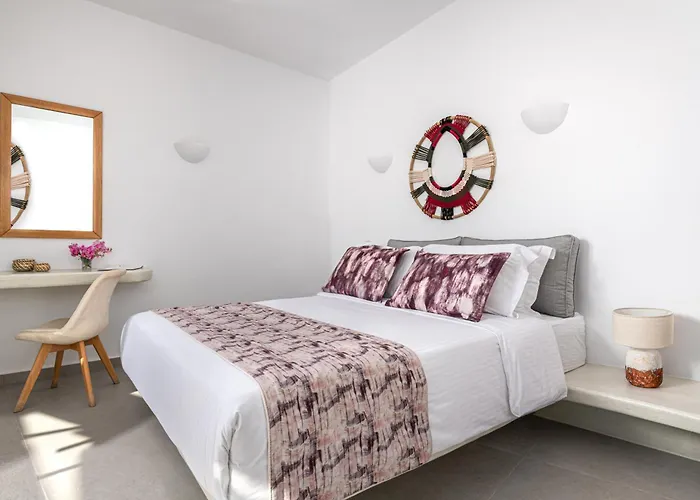 Adamant (adults Only) Fira (Santorini)