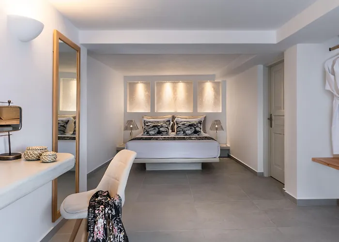 Adamant (adults Only) 4*