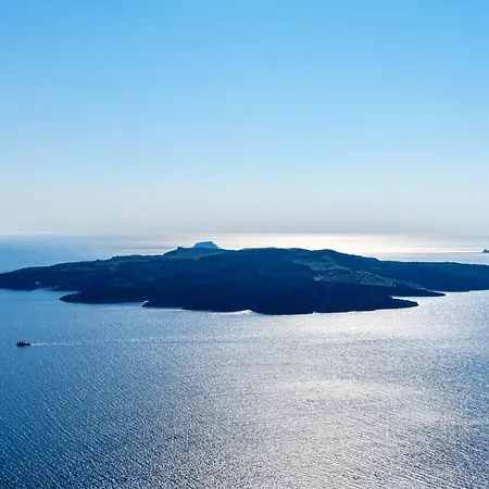 Adamant (adults Only) מלון