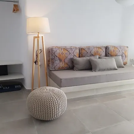 Adamant (adults Only)