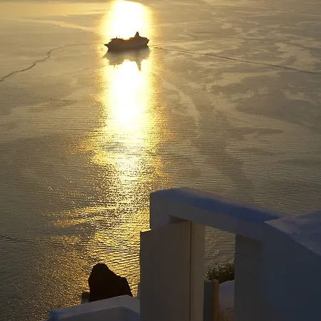 Adamant (adults Only) Fira (Santorini)