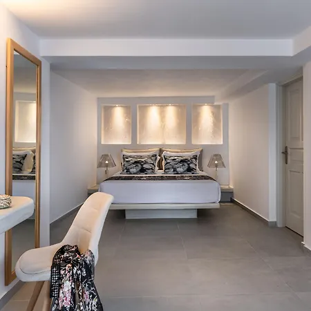 Adamant (adults Only) 4*