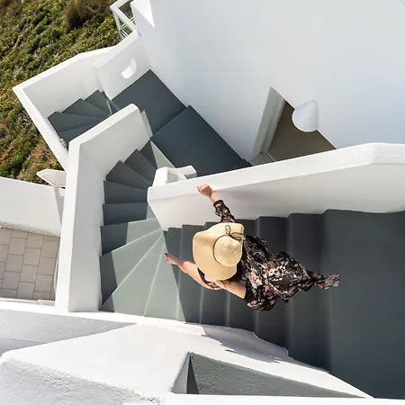 Adamant (adults Only) 4*