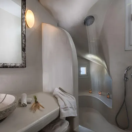 Adamant Hotel Fira (Santorini)