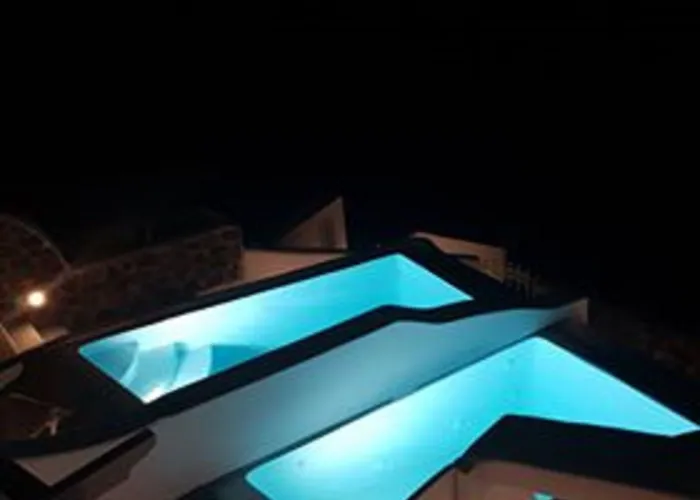 아다망트 스위트 산토리니