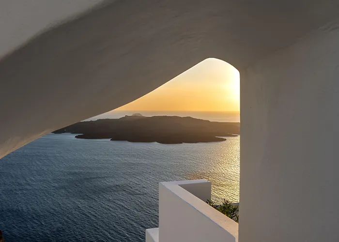 Adamant Hotel Fira (Santorini)