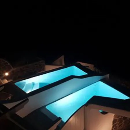 Adamant (adults Only) Firá